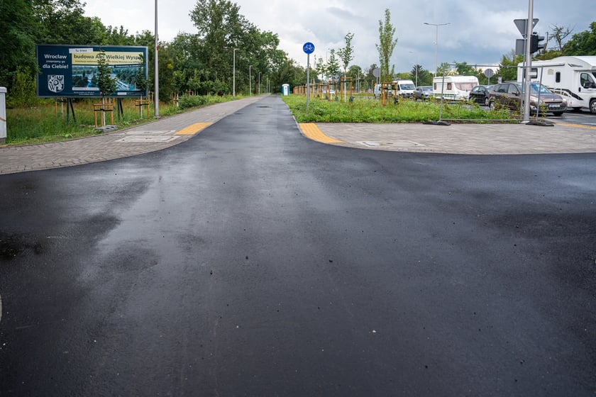 Skrzyżowanie alei Wielkiej Wyspy z ulicą Mickiewicza i aleją Paderewskiego